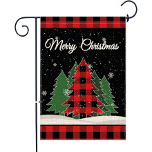 Bandeira de jardim "Feliz Natal", feita com tecido de alta qualidade que oferece durabilidade e brilho incomparáveis. Resistente às intempéries,