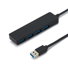 Innovatieve USB-C-hub, hoogwaardige materialen, biedt stabiele gegevensoverdracht via meerdere poorten en een LED-indicator voor betrouwbare