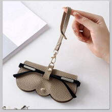 3-Teilige Sonnenbrillentasche Aus Weichem Leder, Brillentasche mit Organizer, Brillenetui mit Handschlaufe, Schlanke Sonnenbrillentasche