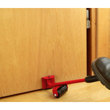 Ferramenta multifuncional para movimentação e levantamento de móveis pesados, ideal para manter seu espaço limpo e organizado. Design ergonômico