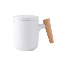 Keramische Frosted Theekop met Deksel en Filter Grote Capaciteit Houten Handvat Koffiemok Thee Waterscheiding Theekop