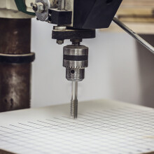 Firkantet skaftbredde 6,2 mm ekstra langt gejgeverktøy 1,5 mm gjengevinkel 130 mm lengde gejgeverktøy for metallbearbeiding