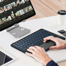 Teclado Bluetooth portátil ultrafino com retroiluminação, compatível com vários dispositivos, recarregável e com touchpad para iPad 10.2 e
