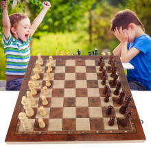 Reisefreundliches 3-in-1 Schach- und Dame-Set mit Holzfaltbrett