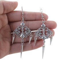 Coole puntige oorhangers met gotische puntige oorbellen-1