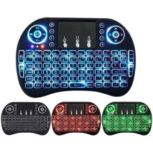 Mini clavier et souris sans fil combinés, rétroéclairage RGB pour une expérience de frappe dynamique, batterie Li-ion rechargeable pour une