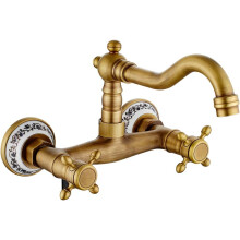 Luxurious Mixed Water Faucet, Hot and Cold Water Control Antique Brass Kitchen Sink Faucet for Your Bathroom and Kitchen Decor
