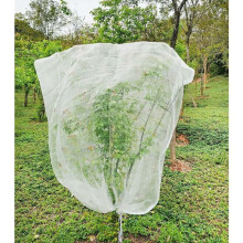 Insect Barrier Netting, Multi-purpose Fruit Tree Netting for Comprehensive Protection, Breathable Mesh for Vibrant Garden (1.8m x 1.8m)