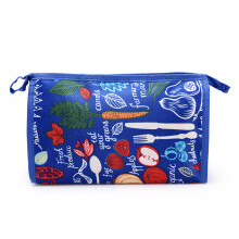 Leichte Kosmetiktasche für Reisen mit Blumenmuster, funktionales, platzsparendes Design und vielfältige Funktionen.