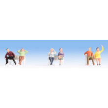 Sitting People - OO/HO Figures Noch 18132 - Free post F1