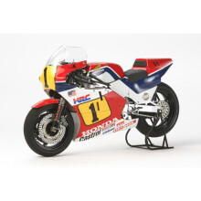 Honda NSR 500 84 - 1/12 Bike Model Kit - Tamiya 14121