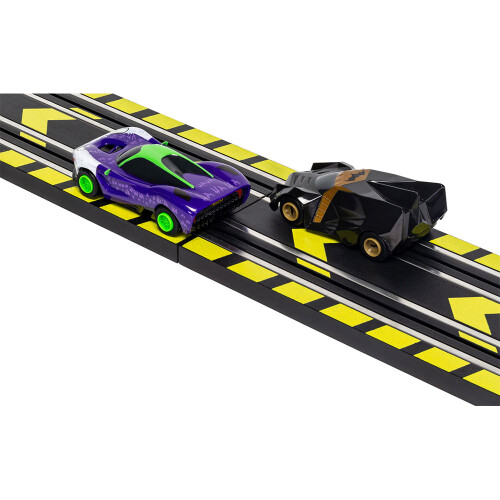 Micro Scalextric Set G1155 G1155M Batman vs Joker Battery Powered Set 2