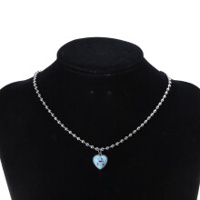 Collier avec pendentif en forme de cœur, vêtement-la vache