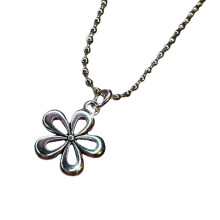 Chaîne de cou Simple de tempérament de fleur de marguerite,