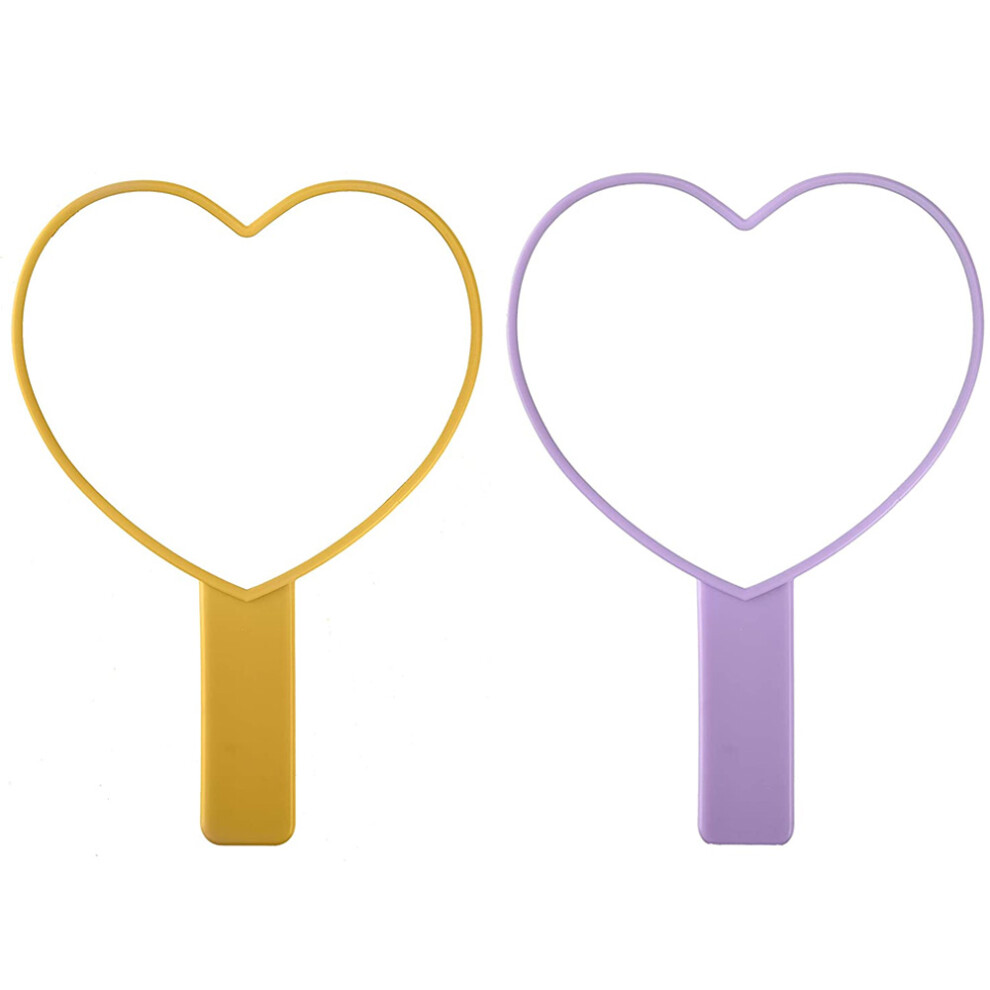 Adorable Heart-Shaped Travel Companion, Lightweight Cosmetic Mirror for On-The-Go Touch-Ups, Ideal for Beauty Enthusiasts and Gift-Giving
