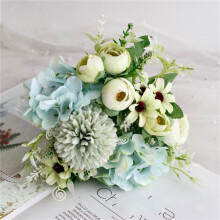 Un délice pour les amateurs de bricolage : bouquets d'hortensias en soie pour compositions florales artificielles, centre de table idéal,