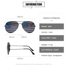 Patriotiske solbriller til den 4. juli, amerikansk flagprint, polariseret spejlglas, UV400-beskyttet, retro-steldesign, let men robust