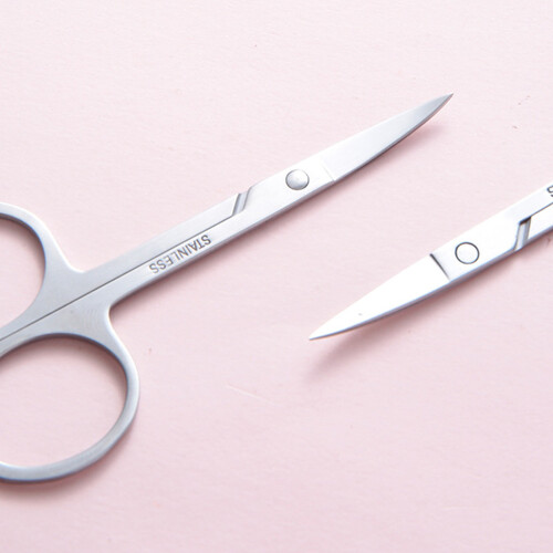 Ergonomic Fine Tip Eyebrow Scissors for Precise Trimming - Lightweight Design 2