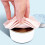 Universeller Silikon-Dosendeckel für Haustierfutter mit Löffel - Pink 6