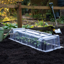 Thompson & Morgan Outdoor Garden Cloche Mini Greenhouse Growing Tunnel Plant Cloches for Vegetables, Protects Young Plants & Crops from Bad Weather &