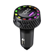 Auto -Oplader PD30W USB-Poort Snellaadadapter met LED-Licht Voltage Monitor FM -Zender