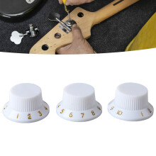 3 Stück Kunststoff-Gitarrentonneriemen Volumen- und Klangregler Knöpfe Weiß mit goldener Gravur