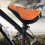 Capa de selim de bicicleta com design ergonômico côncavo, macia e acolchoada com espuma absorvente de impacto, respirável e confortável para a 3
