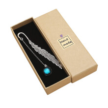 Breloque papillon pour un cadeau d'anniversaire unique, marque-page en métal argenté résistant en forme de plume au design élégant, cadeau