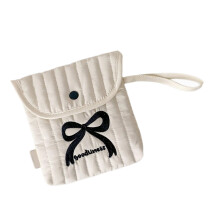 Niedliche Menstruations-Organizer-Tasche-Große schwarze Schleife