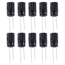 10 mustaa radiaalista elektrolyyttikondensaattoria 22 µF 400 V 105 C 13 mm x 21 mm