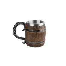 Handgefertigter Bierkrug aus Holz mit Edelstahleinsatz, kreativer Harzoberfläche, perfekt für festliche Anlässe und den