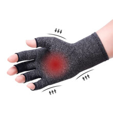 Warmtetherapie compressiehandschoenen, ademend materiaal voor comfort en ondersteuning gedurende de hele dag.