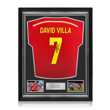 David Villa Signed Original Spain 2013-15 Football Shirt. Superior Frame