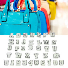 Leuchtende Schuhdekorationen 37 Stück Buchstaben- und Zahlensandalen-Zubehör