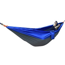 Tragbare Hängematte für Outdoor-Abenteuer, extra breite Doppel-Campinghängematte mit Aufhängungssystem, Konstruktion aus robustem