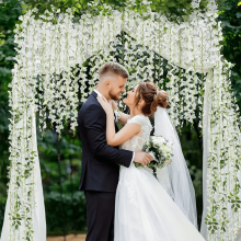 Künstliche Wisteria-Rankengirlande – 40 Zweige, 6 Fuß, seidenhängende weiße Wisteria-Blumen für Hochzeitsbogen, Party, Garten, Hom