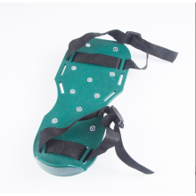 Chaussures aératrices de gazon, chaussures à pointes pour l'aération du gazon, idéales pour l'entretien du jardin, de la cour et de la terrasse.
