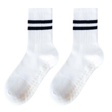 (One pair, White) Home Pilates Socks with Grippers, Womens Non-Slip Yoga Ankle Socks for Dance Gym Barre Sticky Slipper Socks
