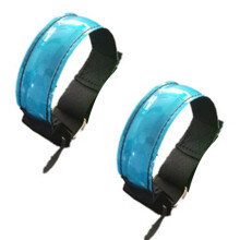 Brazalete reflectante para correr, ideal para actividades al aire libre. Brazalete LED recargable que garantiza alta visibilidad y seguridad durante