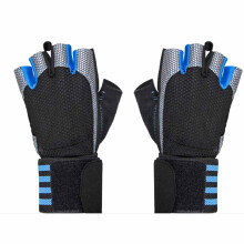 Luvas de treino com design ergonômico, proteção total da palma em malha elástica ventilada premium e material respirável para maior conforto.