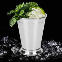 Mint Julep-mugg med pärlmönster, cocktailglas i rostfritt stål som är antracitbeständigt och har en polerad, glansig finish som håller