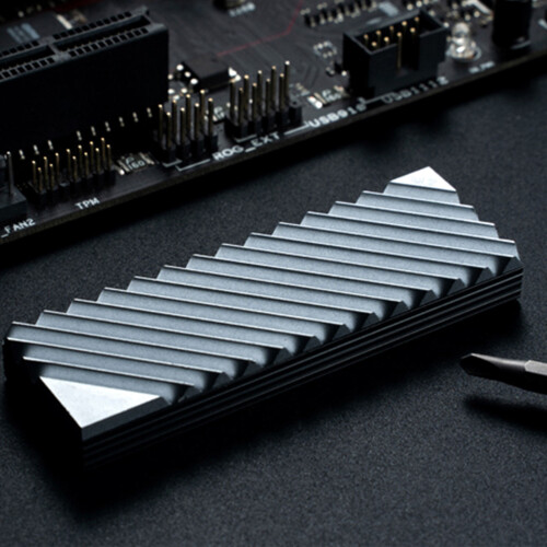 2St Metal SSD Koelvin Grijs Met Siliconen Warmtegeleider 2