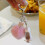 Ballet geïnspireerde sleutelhanger parels accent hart strik 4