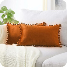 Kunstneriske stueartikler, dekorativ ryggpute i mikrofiberfløyel, ensfarget chenille med pomponer, hypoallergenisk, skinnende, beiset