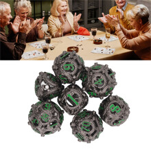 Set di 7 dadi cavi a forma poliedrica in ottone, per giochi da tavolo, nichel nero con dettagli verdi