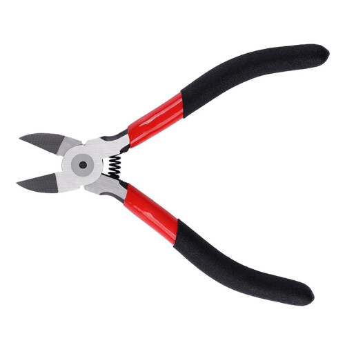 Angled Tip Wire Cutters with Ergonomic Grip for Precise Flush Cutting in Jewelry and Electronics