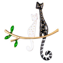 White Cat Lapel Pin for Women Lazy Cat Tree Pin Exquisite-Multi