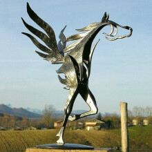 Woondecoratie, handgemaakt metalen paardenbeeld met waterafstotende coating voor feestdecoratie