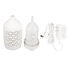 USB-drevet keramisk diffuser Stillegående drift Brukervennlige kontroller Aromaterapi eterisk oljediffuser med 7 farger LED-belysning og automatisk