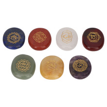 Gegraveerde chakrastenen, natuurlijke helende kristallen, Reiki balancerende handstenen, kristaltherapieset, spirituele helende steen, positieve